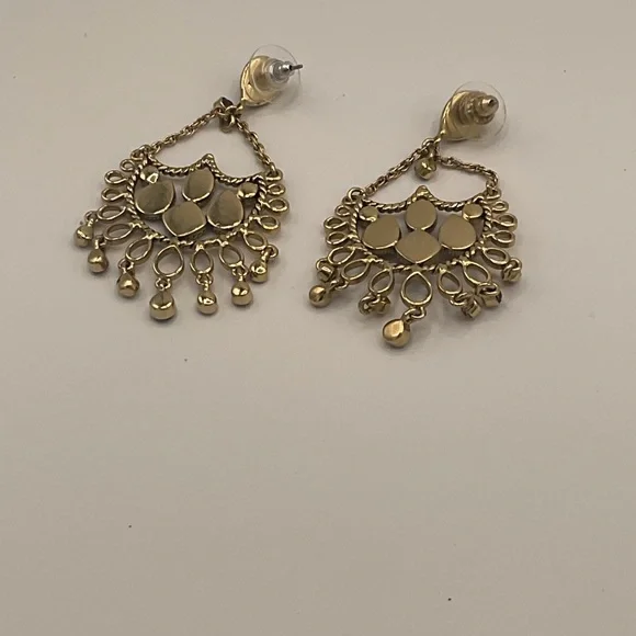 “VINTAGE” Drop /Chandelier Style Gold Tone With Gemstones Pierced Earrings. - Picture 4 of 4